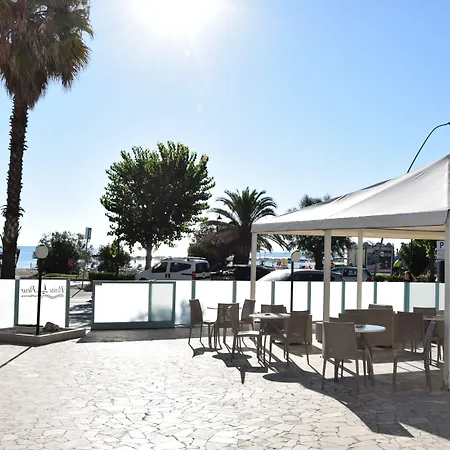 Hotel Petite Fleur-2
